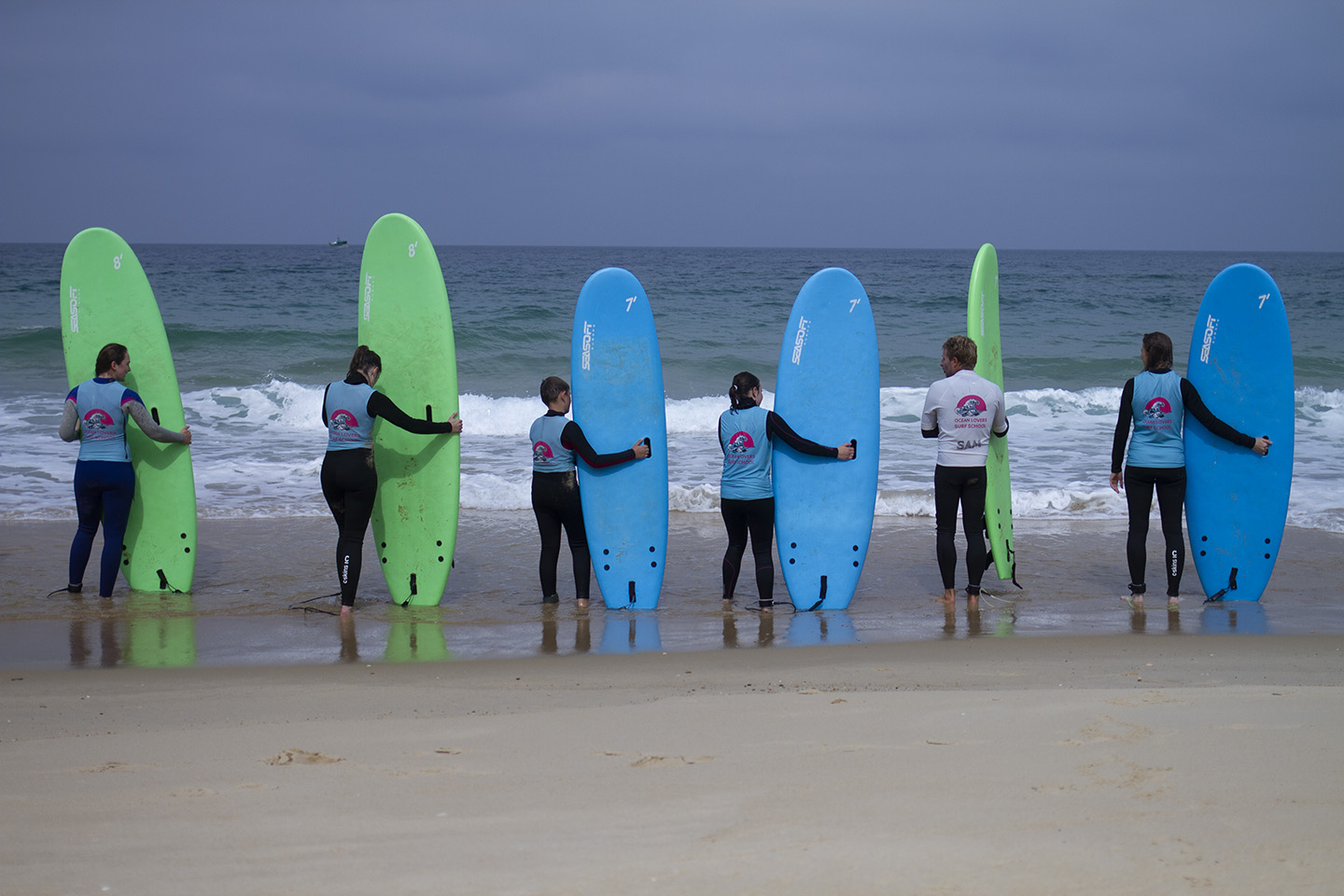 OCEAN LOVERS SURF SCHOOL